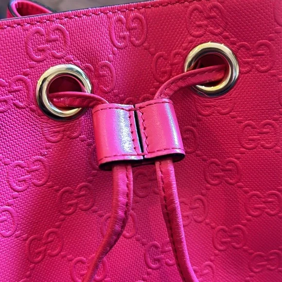 Stunning Gucci GG Guccissima Studded Bucket Bag - Picture 4 of 16